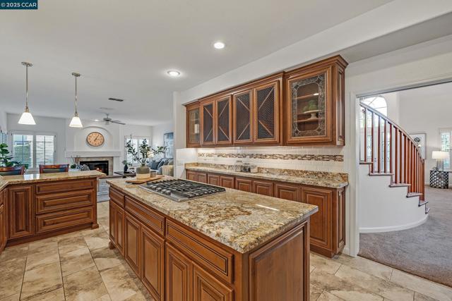 1340 Breakwater Way, Brentwood CA: https://media.crmls.org/mediaz/d0010f00-bb68-4934-baef-f0d092e2316c.jpg