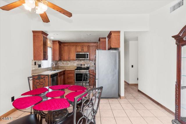 849 Plaza Cuernavaca Way, San Diego CA: https://media.crmls.org/mediaz/d0017c61-f112-4958-a679-46d6c4267e29.jpg