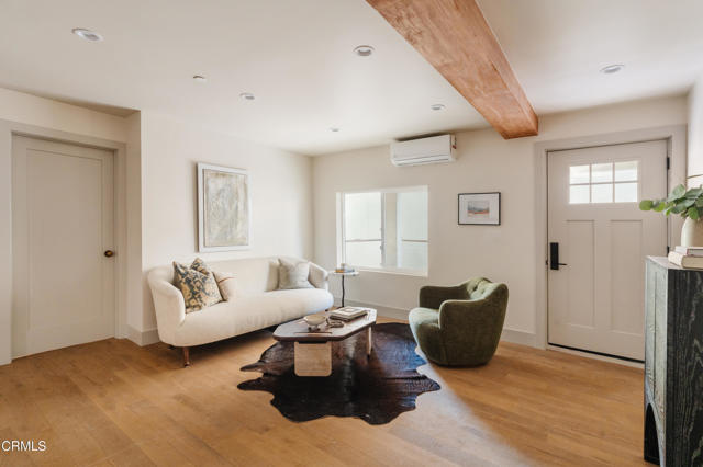 Detail Gallery Image 5 of 17 For 2612 Marathon St #1/4,  Los Angeles,  CA 90026 - 2 Beds | 2 Baths