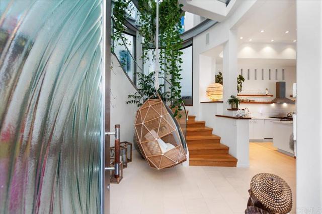 Detail Gallery Image 21 of 57 For 3709 Ocean Front Walk, San Diego,  CA 92109 - 3 Beds | 3/1 Baths