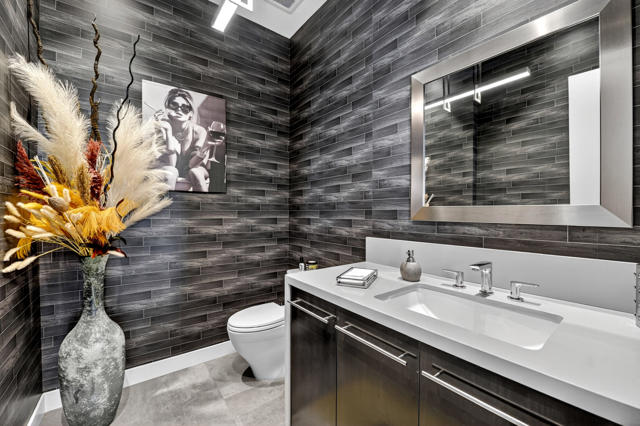 49120 Sunrose Lane, Palm Desert CA: https://media.crmls.org/mediaz/d0038bba-280f-4d27-a87b-838f2959cc24.jpg