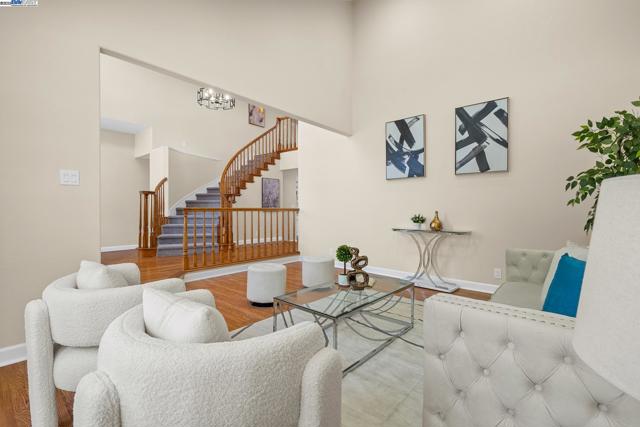 2316 Tulip Rd, San Jose CA: https://media.crmls.org/mediaz/d0045488-24d9-42f9-a9a4-a0d6bc81c5cd.jpg