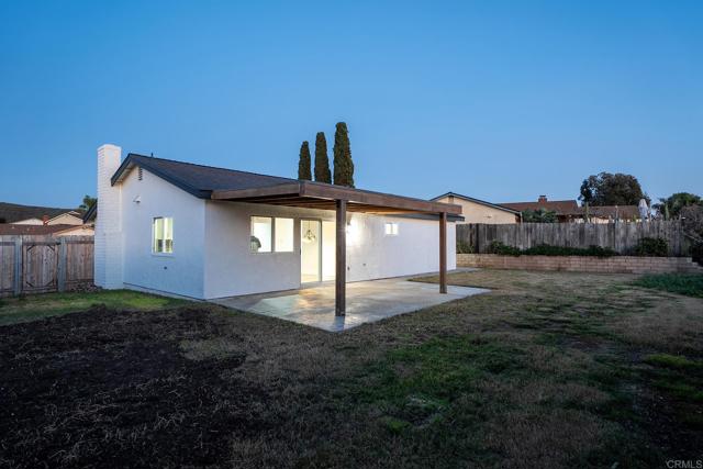 8973 CARLEY CIR, San Diego CA: https://media.crmls.org/mediaz/d004c2e6-6831-4250-824a-9e0af769f7bc.jpg