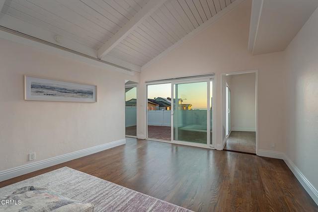 Detail Gallery Image 5 of 26 For 999 Waterbury Ln, Ventura,  CA 93001 - 4 Beds | 3 Baths