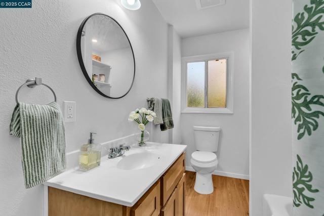 280 Sierra Dr, Walnut Creek CA: https://media.crmls.org/mediaz/d00563cb-5a49-4304-9e4d-559a3f2f9ee9.jpg