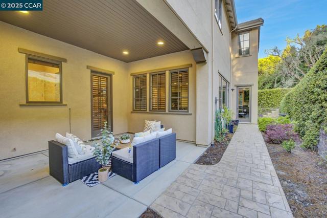 131 Wittenham Ct, San Ramon CA: https://media.crmls.org/mediaz/d0059484-efae-4423-85cc-b58d7399ebb4.jpg