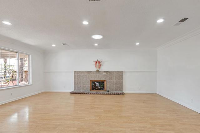1087 Starlite Drive, Milpitas CA: https://media.crmls.org/mediaz/d0063ccd-b882-416c-b4fb-19ed31259748.jpg