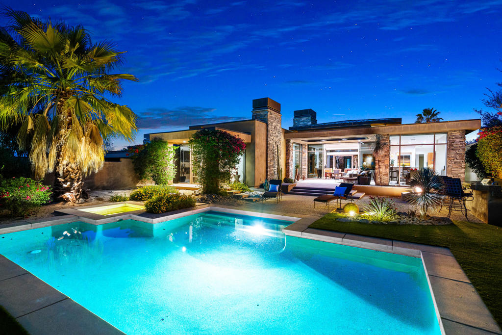 1134 Lake Vista