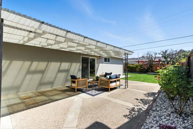 417 Hiller Street, Belmont CA: https://media.crmls.org/mediaz/d0086204-6316-4284-b455-14fe8b6e7fc3.jpg
