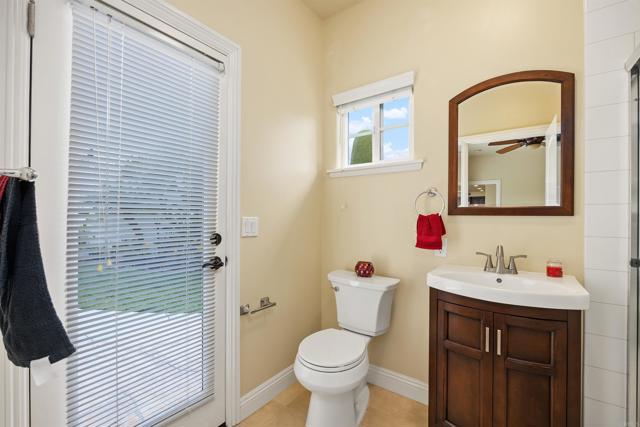 2535 San Clemente Avenue, Vista CA: https://media.crmls.org/mediaz/d008eee5-4f45-4bbc-bd47-9fe18c0d24ae.jpg