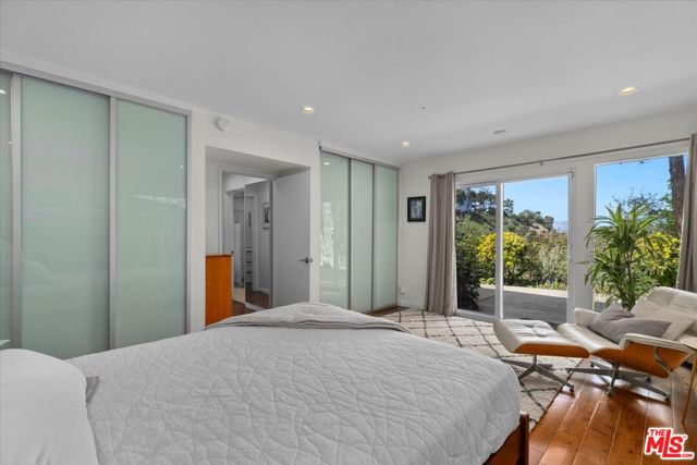 8809 Appian Way, Los Angeles CA: https://media.crmls.org/mediaz/d00966a0-d7a7-4255-88cb-d9ed0f1e0e45.jpg