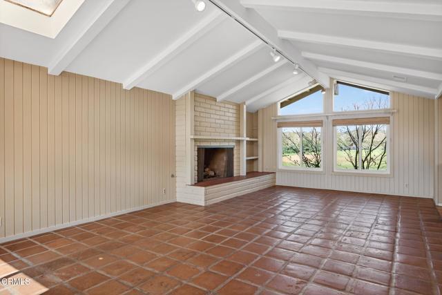 Detail Gallery Image 23 of 63 For 1525 Fairway Dr, Camarillo,  CA 93010 - 4 Beds | 2/1 Baths