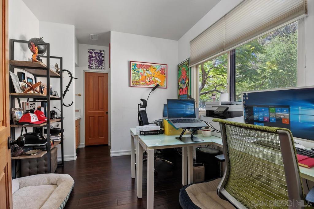 MLS #250035645SD image #28