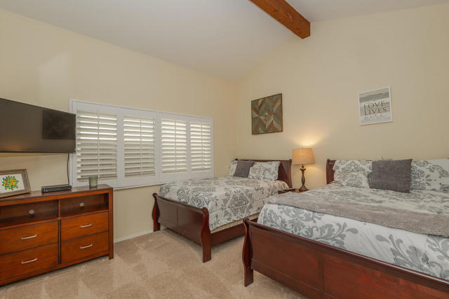 203 Wild Horse Drive, Palm Desert, CA 92211