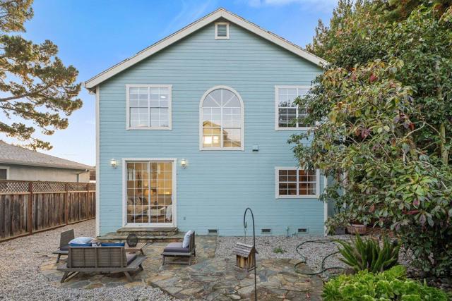 622 Avenue Balboa, El Granada CA: https://media.crmls.org/mediaz/d00da7f9-1f57-4043-ac7a-cedc4512943c.jpg