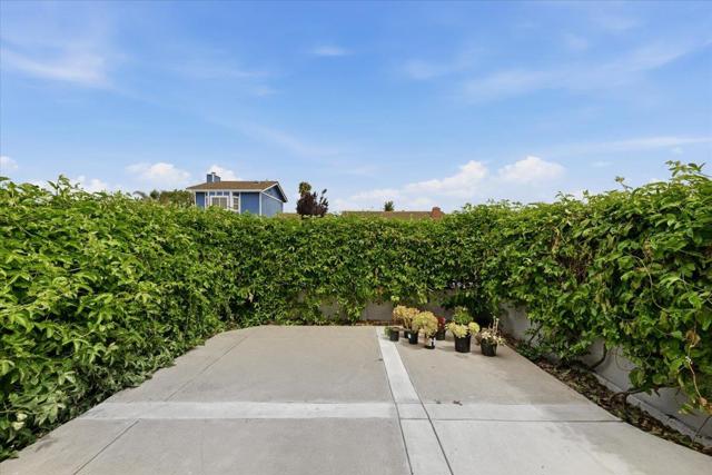 32915 Lake Erie Street, Fremont CA: https://media.crmls.org/mediaz/d00f025e-9c5a-4690-80e7-5dfc970fac14.jpg