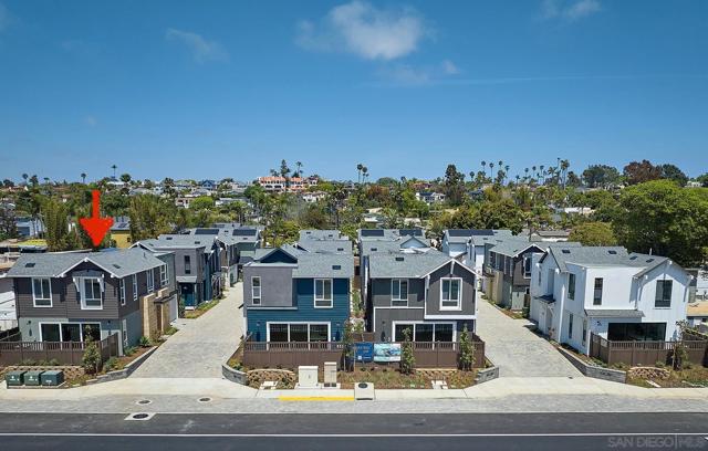 571 N Vulcan Ave, Encinitas CA: https://media.crmls.org/mediaz/d00f5a9e-0b84-438f-b578-0b5737a7332f.jpg