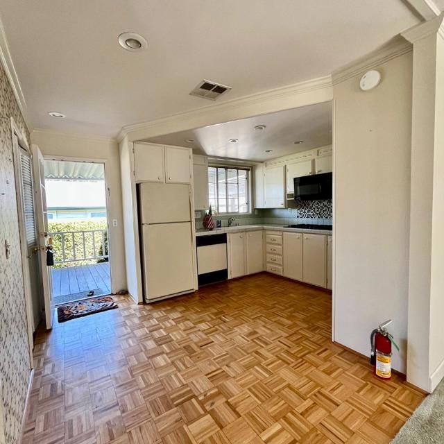 2435 Felt, Santa Cruz CA: https://media.crmls.org/mediaz/d00fd125-8ff3-4808-bd07-9925fe537150.jpg