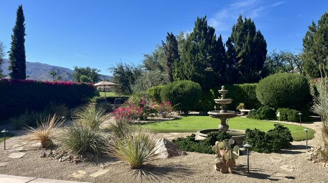 81407 Golden Poppy Way, La Quinta CA: https://media.crmls.org/mediaz/d0101d2a-e57e-4a17-b58a-974b9f77962d.jpg