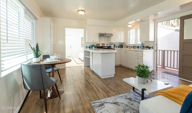 4727 7th Street, Carpinteria CA: https://media.crmls.org/mediaz/d0104bf3-8da9-46fd-a9d5-da687b7ad41c.jpg