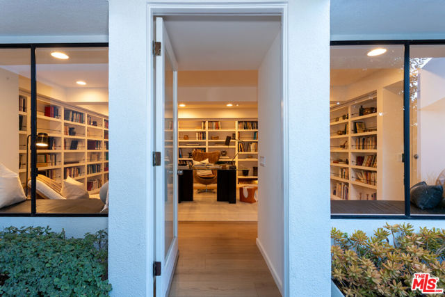 2034 Outpost Drive, Los Angeles CA: https://media.crmls.org/mediaz/d010754e-6fb5-4d85-b482-14ed332b4951.jpg