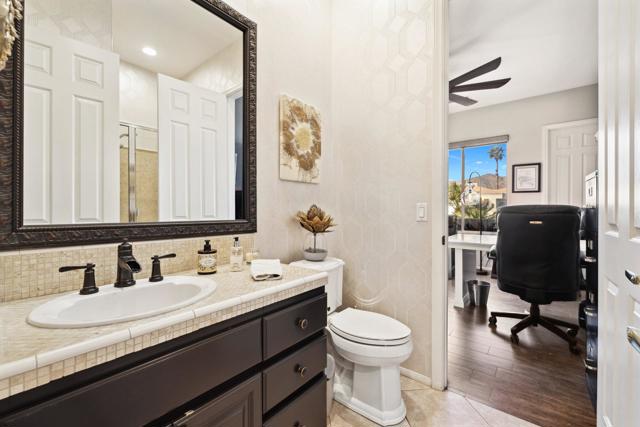 47410 Via Florence, La Quinta CA: https://media.crmls.org/mediaz/d01111d6-ef1a-4309-867b-e9c5dea87277.jpg