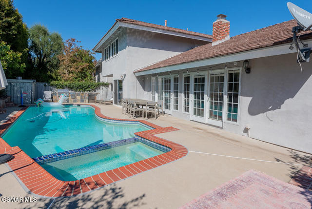 1453 Cheswick Place, Westlake Village CA: https://media.crmls.org/mediaz/d011f0bf-bd02-4fca-934f-a8ef7fb35a33.jpg