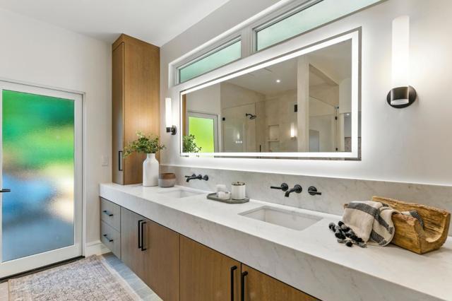633 Manzanita Avenue, Corte Madera CA: https://media.crmls.org/mediaz/d0120efa-4a65-49b0-92f8-b7090d2e0cbf.jpg