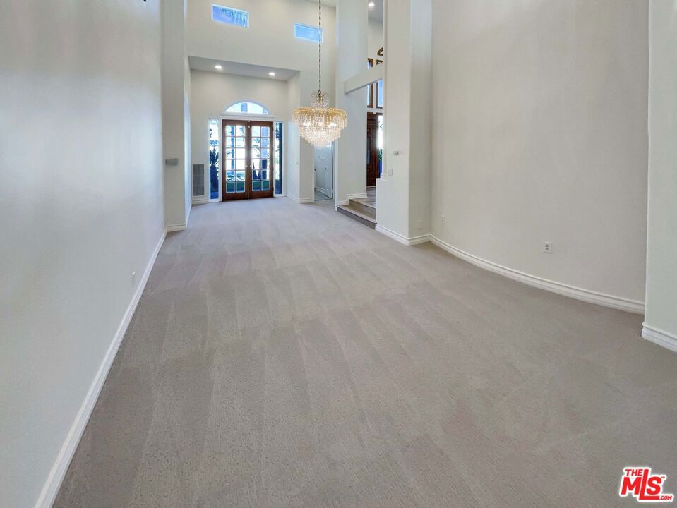 MLS #25505603 image #17