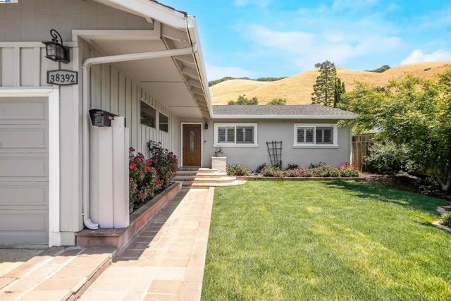 Image 4 of 42 For 38392 Nebo Dr