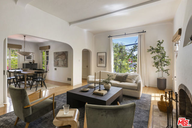 2961 Effie Street, Los Angeles CA: https://media.crmls.org/mediaz/d013320c-e8c0-4969-b557-408e5714127d.jpg