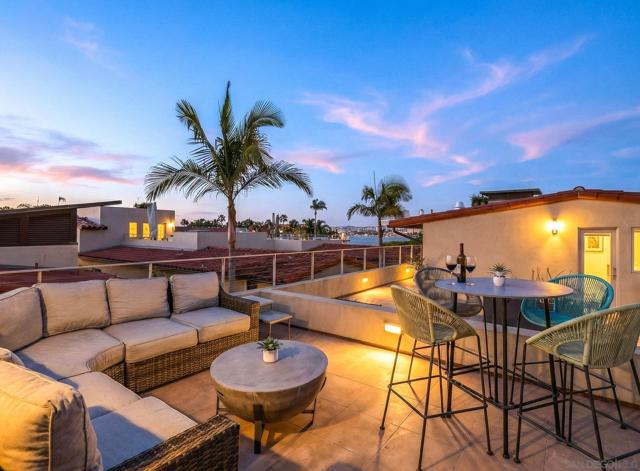 3rd floor deck with views of San Diego skyline, bay and occasional evening fireworks