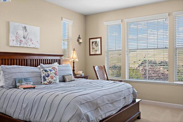 9779 Reimers Way, Dublin CA: https://media.crmls.org/mediaz/d01468c1-e6b2-4816-b5ce-93aca2426967.jpg