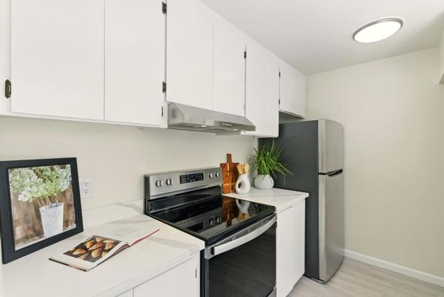 1919 Alameda De Las Pulgas, San Mateo CA: https://media.crmls.org/mediaz/d015d4a8-b66f-4e87-9e9f-43f65ccd41a6.jpg