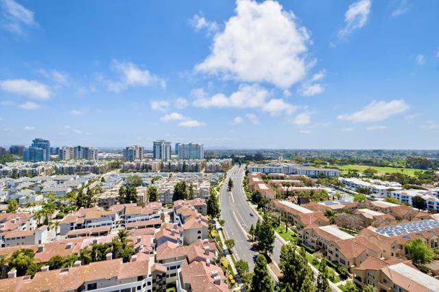3890 Nobel Drive, San Diego CA: https://media.crmls.org/mediaz/d016587e-e13e-4a2b-b80a-0f6da1892d1f.jpg