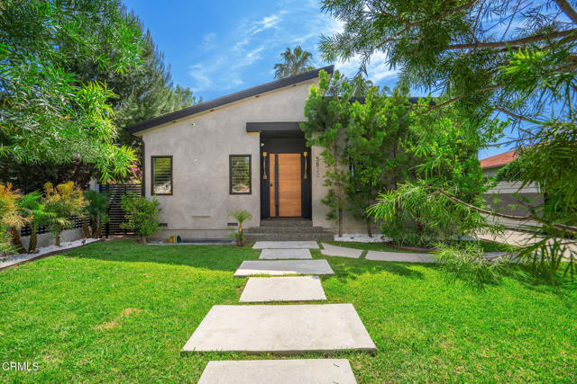 5622 Natick Avenue, Sherman Oaks CA: https://media.crmls.org/mediaz/d0165935-f1cb-4e1a-9120-d6c113608cef.jpg