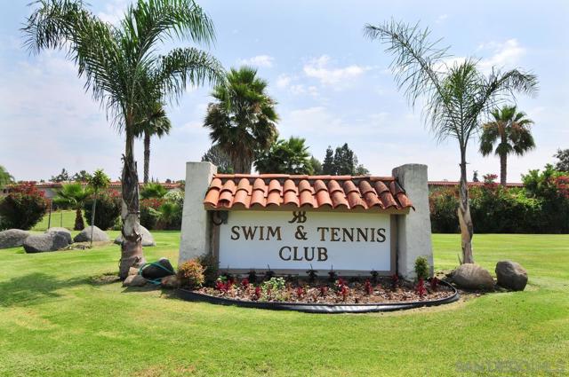 12847 Abra Pl, San Diego CA: https://media.crmls.org/mediaz/d019efef-ef63-4016-a204-9c552cb67f91.jpg