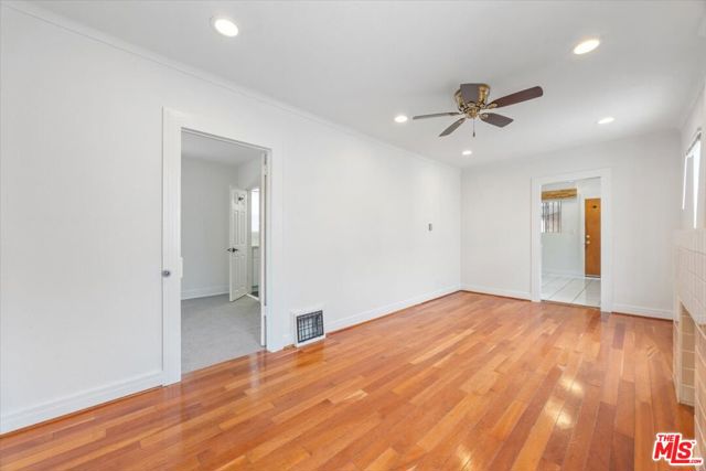 2840 S Mansfield Avenue, Los Angeles CA: https://media.crmls.org/mediaz/d01a582e-e456-4c90-86b5-12195178a1f4.jpg