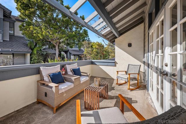 3177 Morning Way, La Jolla, California 92037, 2 Bedrooms Bedrooms, ,2 BathroomsBathrooms,Townhouse,For Sale,Morning Way,250020176SD