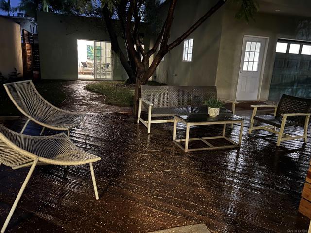 4605 4607 Terrace Dr, San Diego CA: https://media.crmls.org/mediaz/d01b7b31-c146-4fef-9043-7316044174a3.jpg