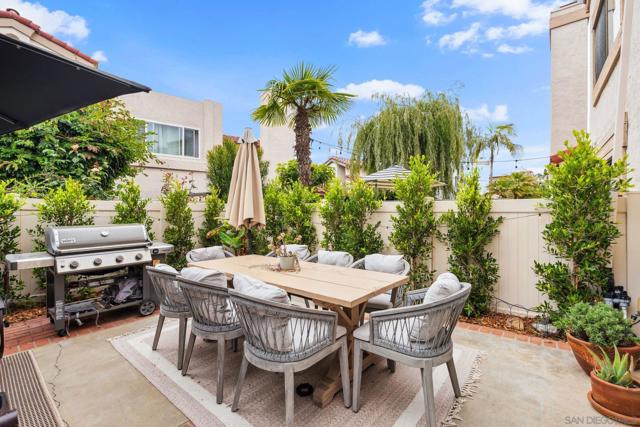 2157 Sea Village Cir, Cardiff by the Sea CA: https://media.crmls.org/mediaz/d01bf2f9-e114-4708-ada8-49fab03e49d1.jpg