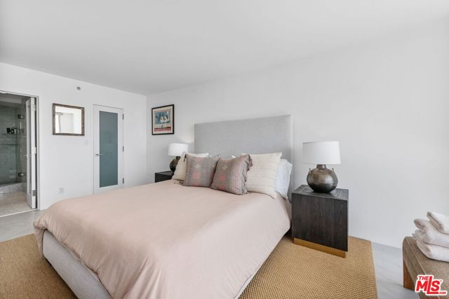 201 Ocean Avenue, Santa Monica CA: https://media.crmls.org/mediaz/d01c05f3-5aaf-4901-a0e0-3f6443f3c72c.jpg