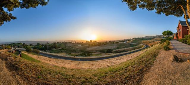 2525 Bridle Path Drive, Gilroy CA: https://media.crmls.org/mediaz/d01c1c79-413b-4e33-84ee-8182712344a5.jpg