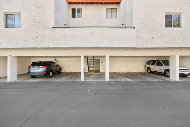 280 S Avenida Caballeros, Palm Springs CA: https://media.crmls.org/mediaz/d01d1e7a-4ed1-4161-80e3-90db69245ef2.jpg