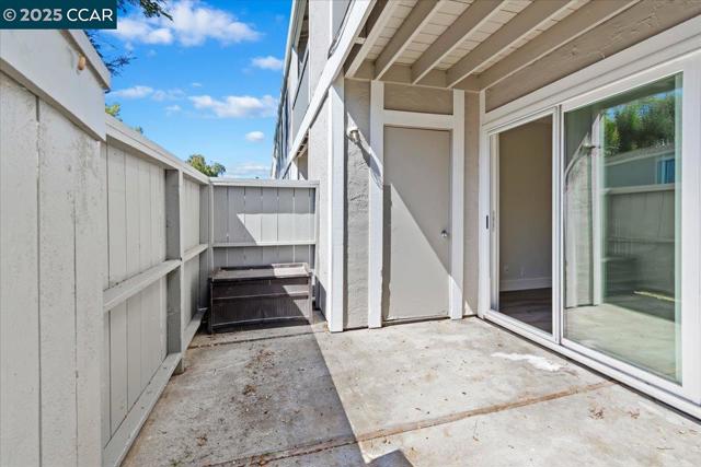 900 Southampton Rd, Benicia CA: https://media.crmls.org/mediaz/d01ebfbf-349c-4819-8d14-2ff40616d898.jpg