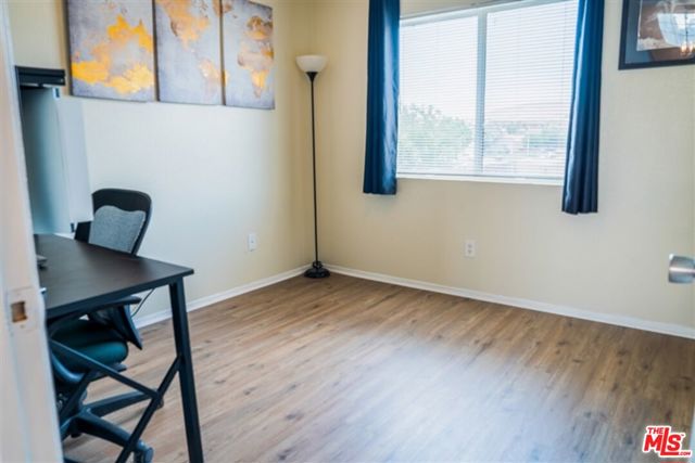 37411 Sheffield Drive, Palmdale CA: https://media.crmls.org/mediaz/d01ed629-97a2-4262-89ed-56b543ace487.jpg