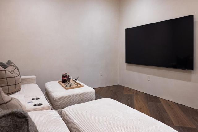 24275 Via Malpaso, Monterey CA: https://media.crmls.org/mediaz/d01f5599-ac79-4bd4-8360-62e2986549a2.jpg