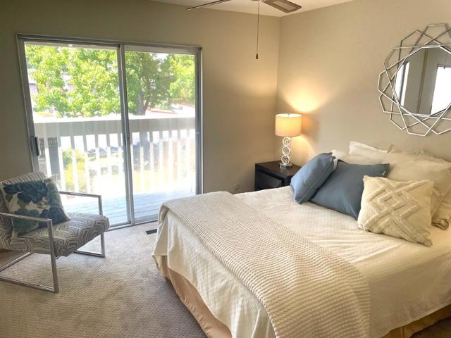 1350 Merrivale West Square, San Jose CA: https://media.crmls.org/mediaz/d01f8273-38eb-47bc-bf51-6c0247978906.jpg