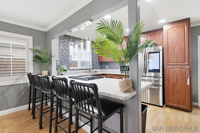 554 Friendly Ct E, El Cajon CA: https://media.crmls.org/mediaz/d01fb7e1-459c-4254-86ad-5f1eb53ee994.jpg