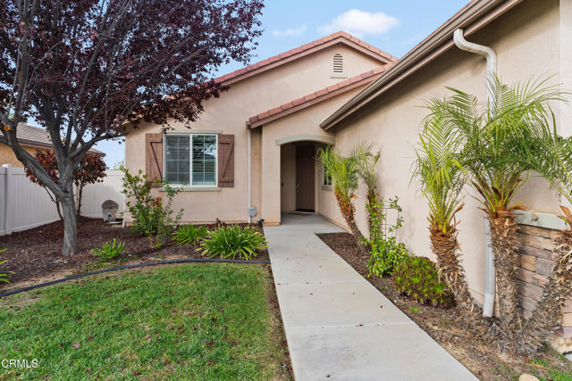 Detail Gallery Image 2 of 20 For 13324 Sterling Heights Dr, Bakersfield,  CA 93306 - 2 Beds | 2 Baths